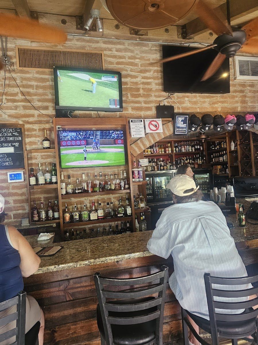 Old Town Whiskey bar service