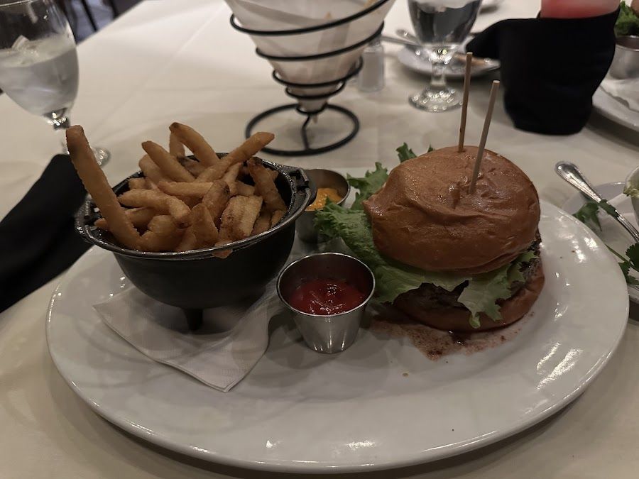 Roaring Fork Bar bar service