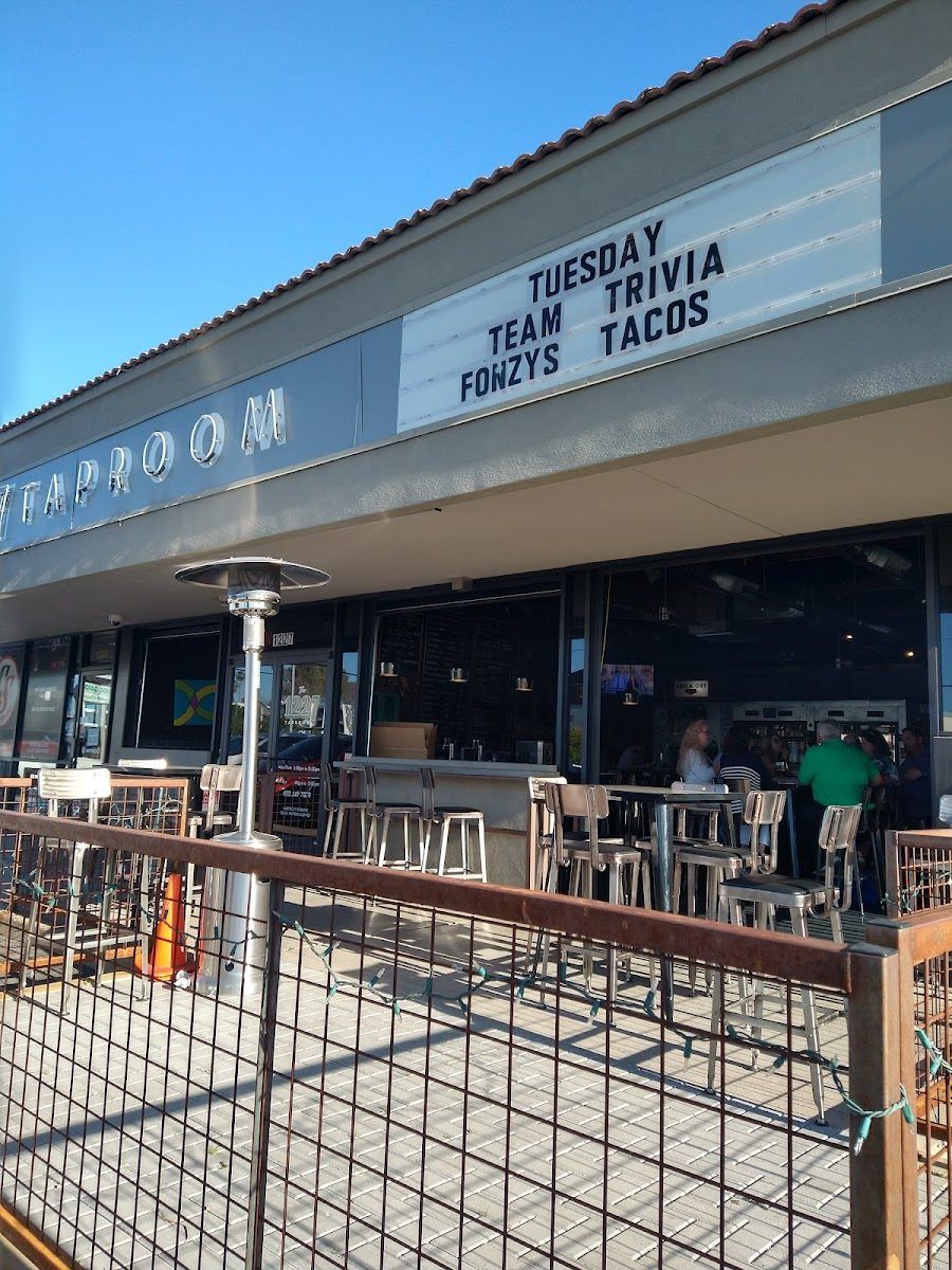 Sun Up Brewing Company Phoenix interior