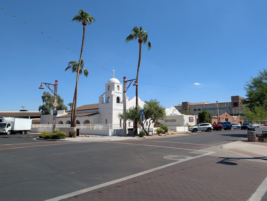 The Mission Old Town Old Town Scottsdale atmosphere