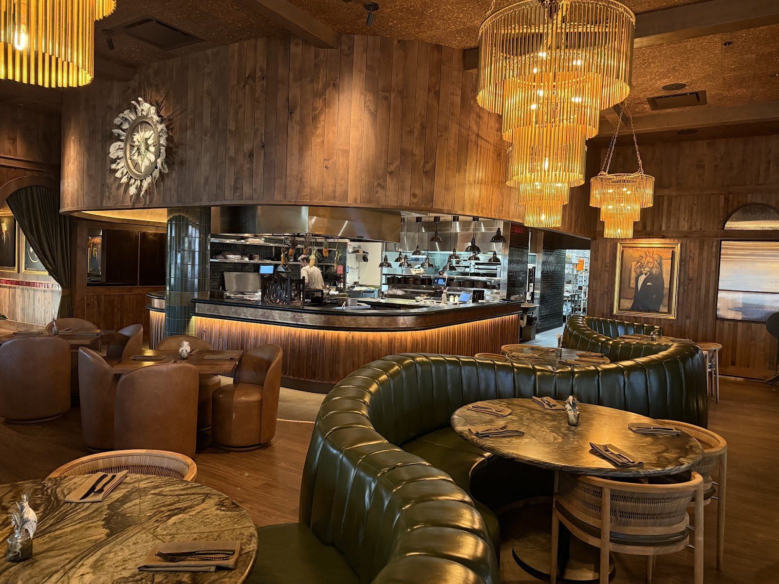 Thirsty Lion Gastropub Phoenix bar interior