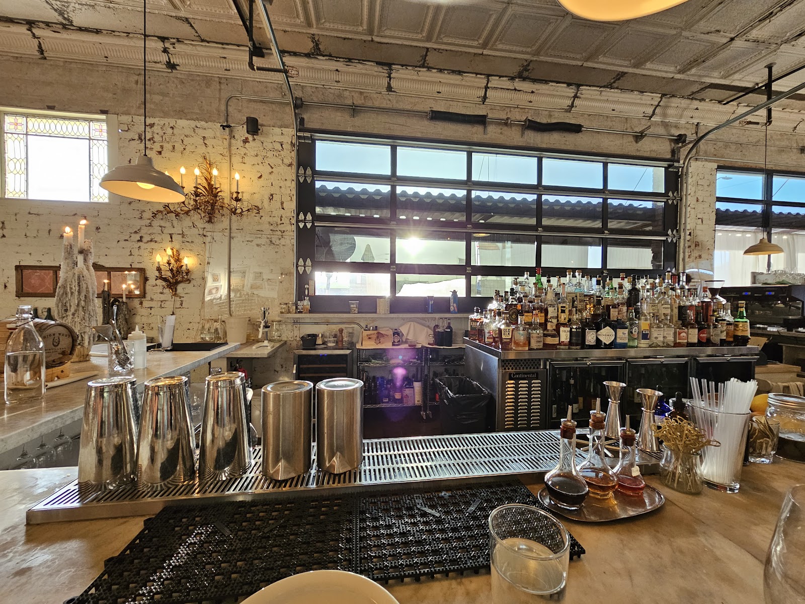 Tratto bar and dining room in Phoenix