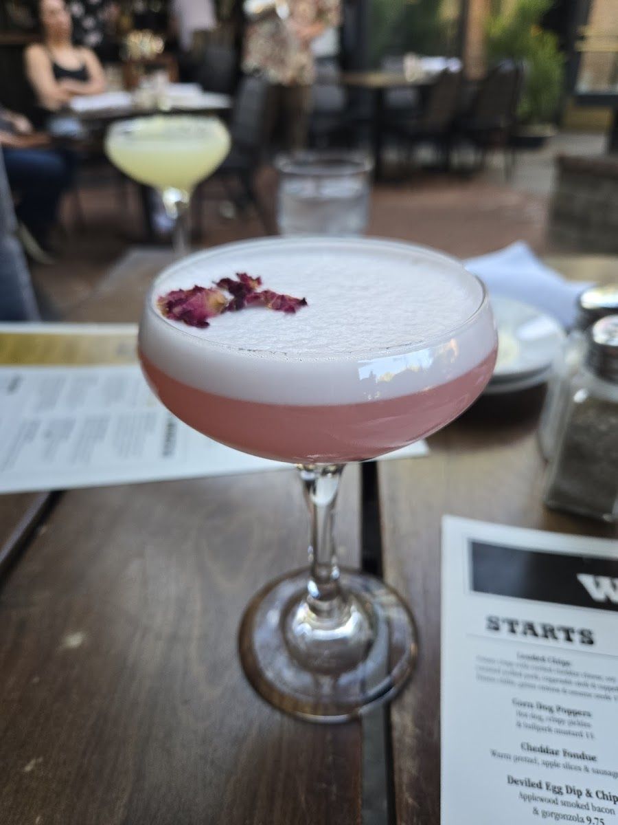 Windsor bar service