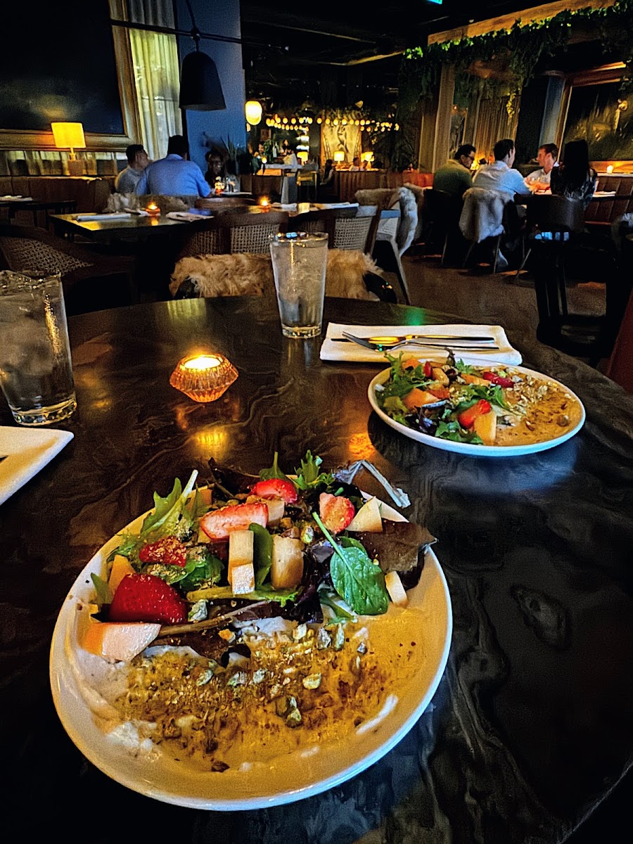 Wren &amp; Wolf, Phoenix