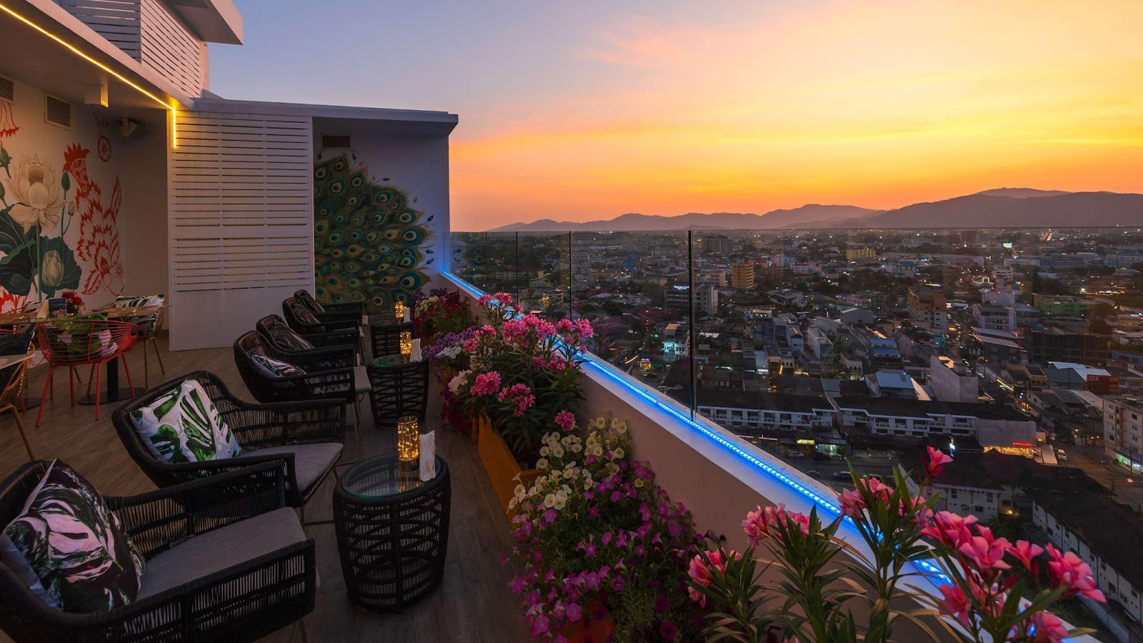 Estrela Rooftop Bar, Phuket