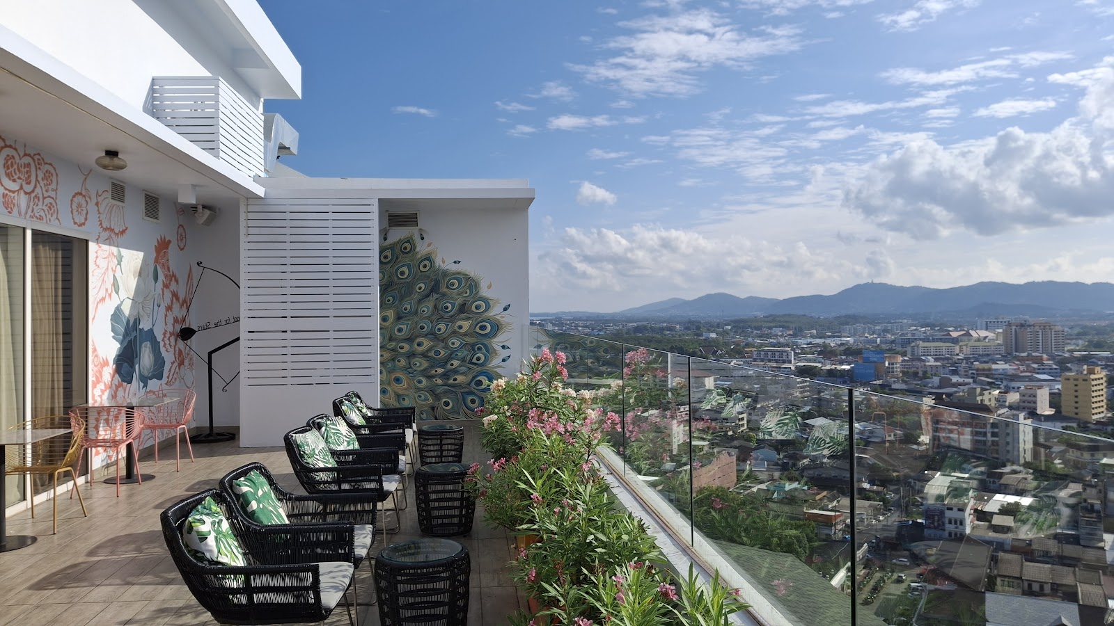 Estrela Rooftop Bar, Phuket