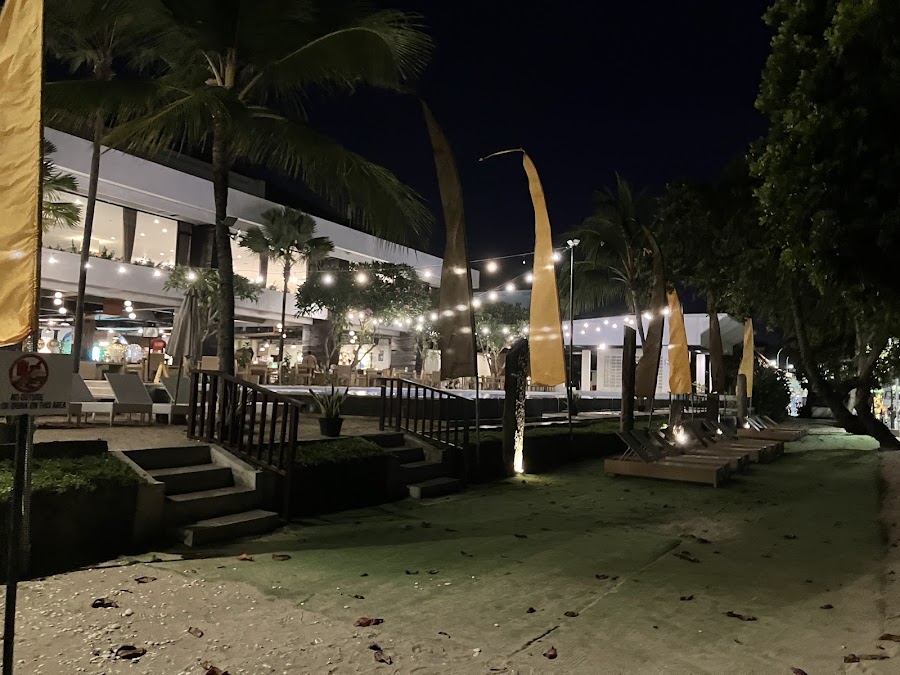 HQ Beach Lounge, Phuket