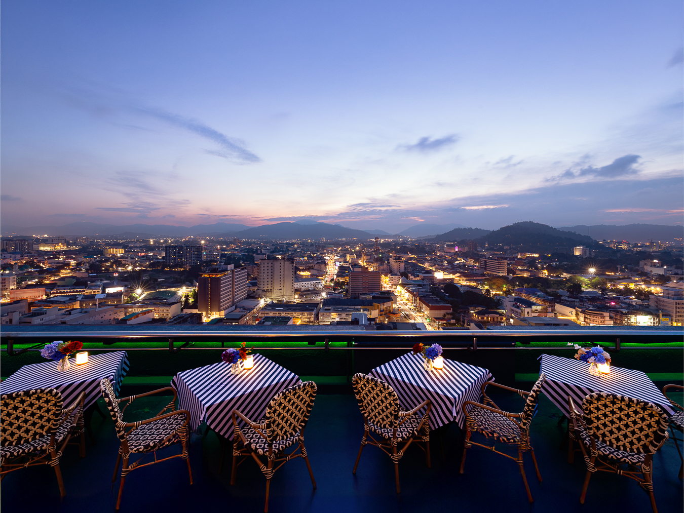 TWIST Rooftop Bar, Phuket
