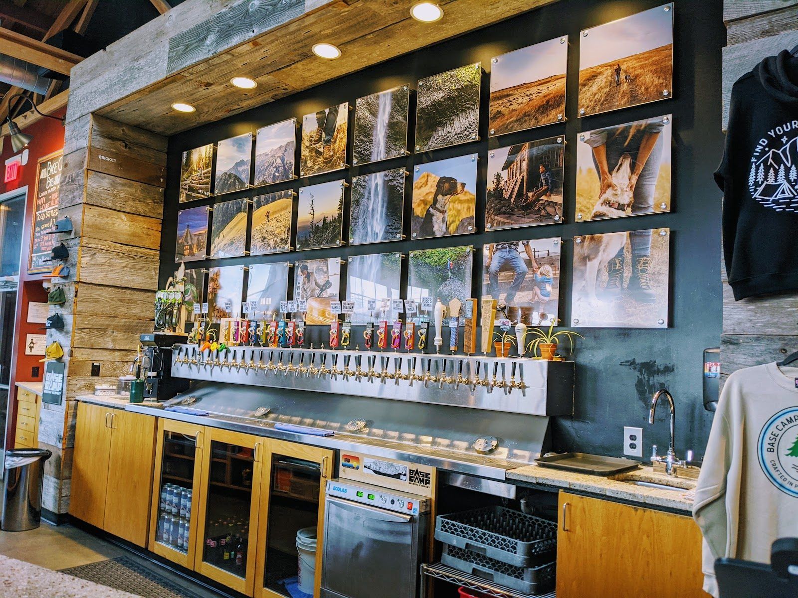 Base Camp Brewing Company Portland bar interior
