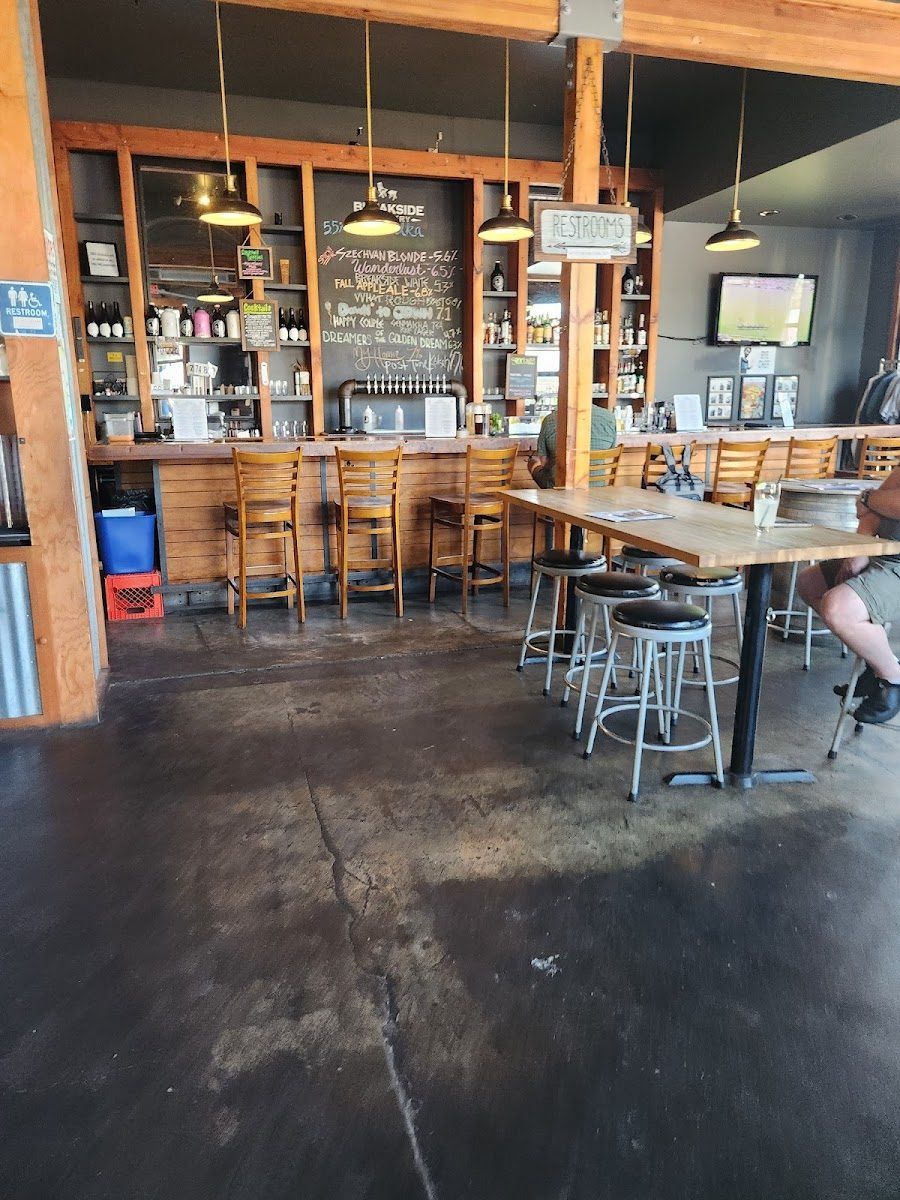 Breakside Brewery Dekum atmosphere
