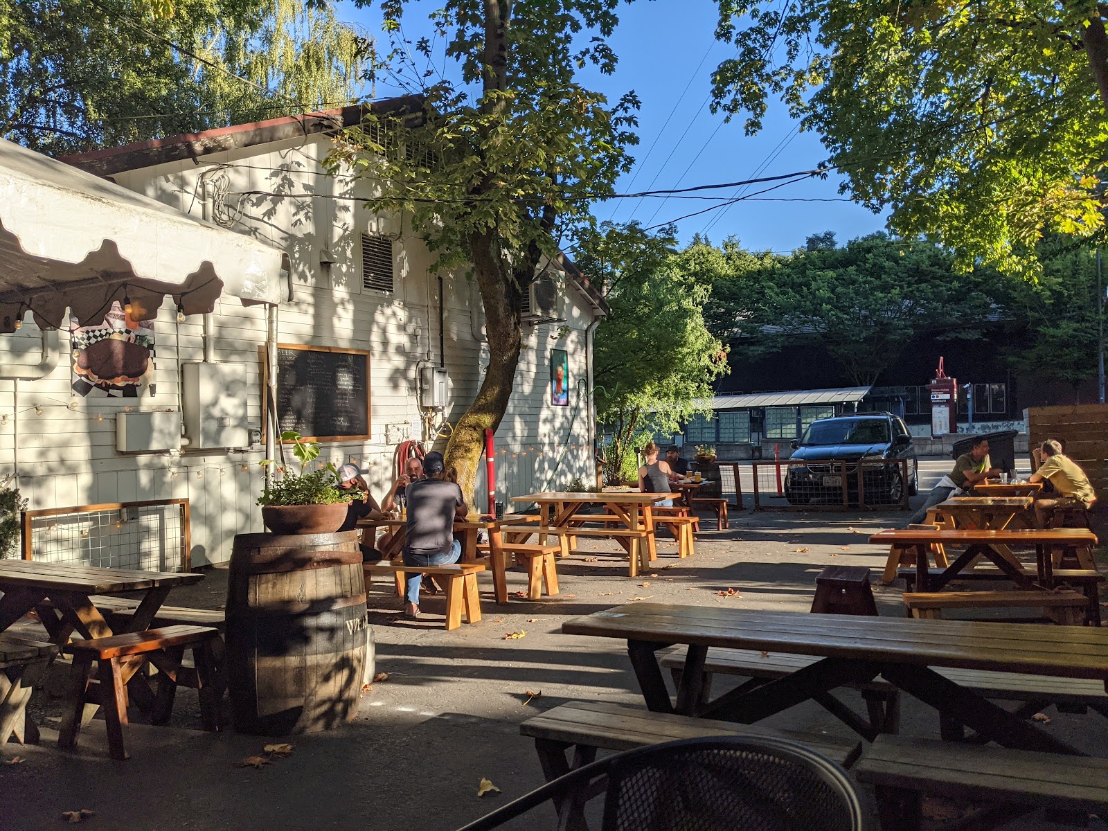 Goose Hollow Inn tavern patio and bar in the Goose Hollow neighbourhood, Portland