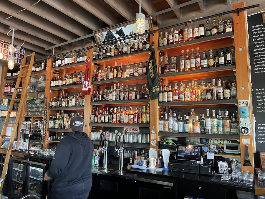 The Old Gold neighborhood whiskey bar on North Killingsworth Street, Portland bar