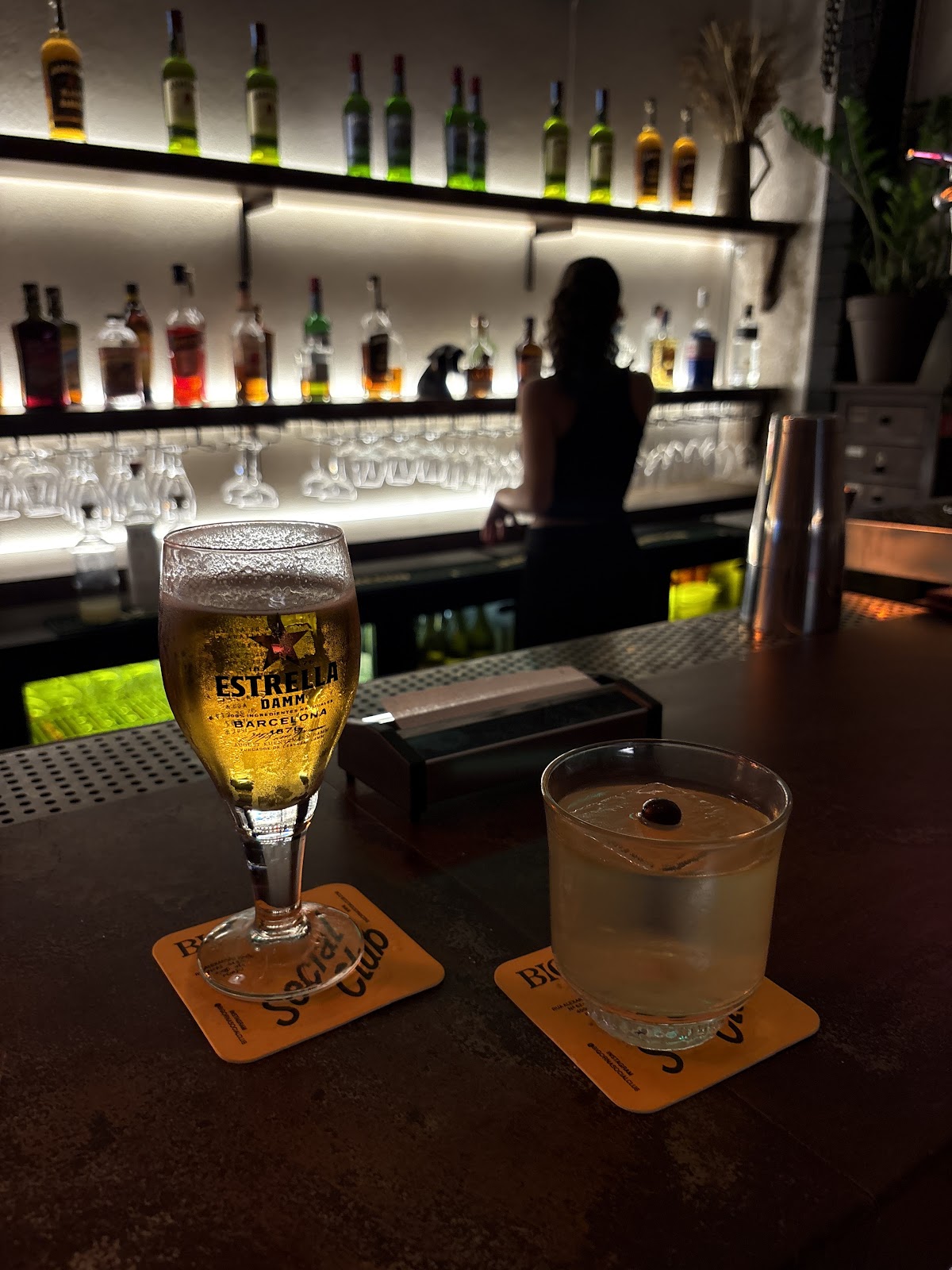 Bigorna Social Club style: speakeasy interior