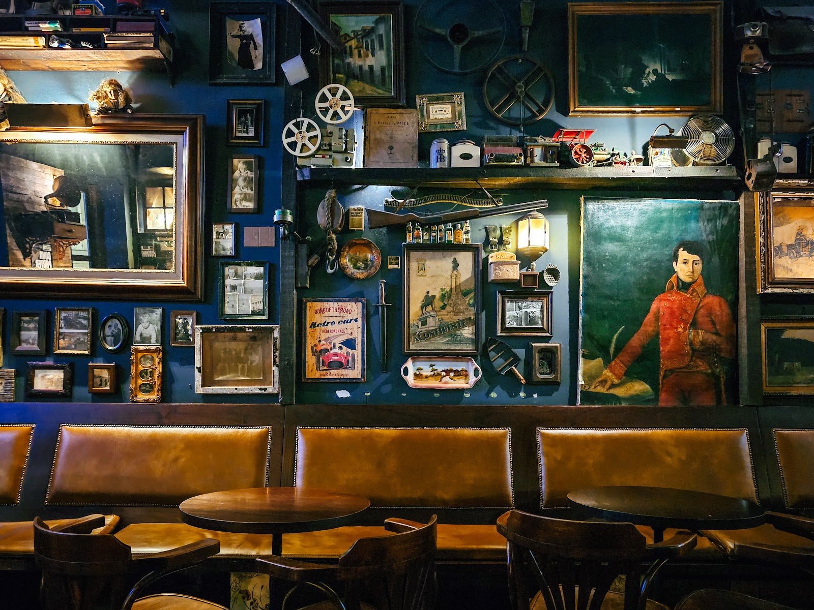 Bonaparte Downtown dark wood bar