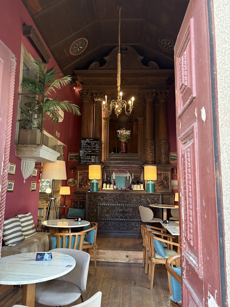 Capela Incomum, Porto