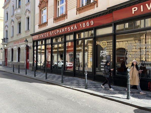 Bugsy's Cocktail Bar Prague