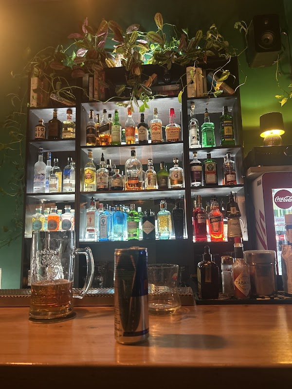 Savage Bar