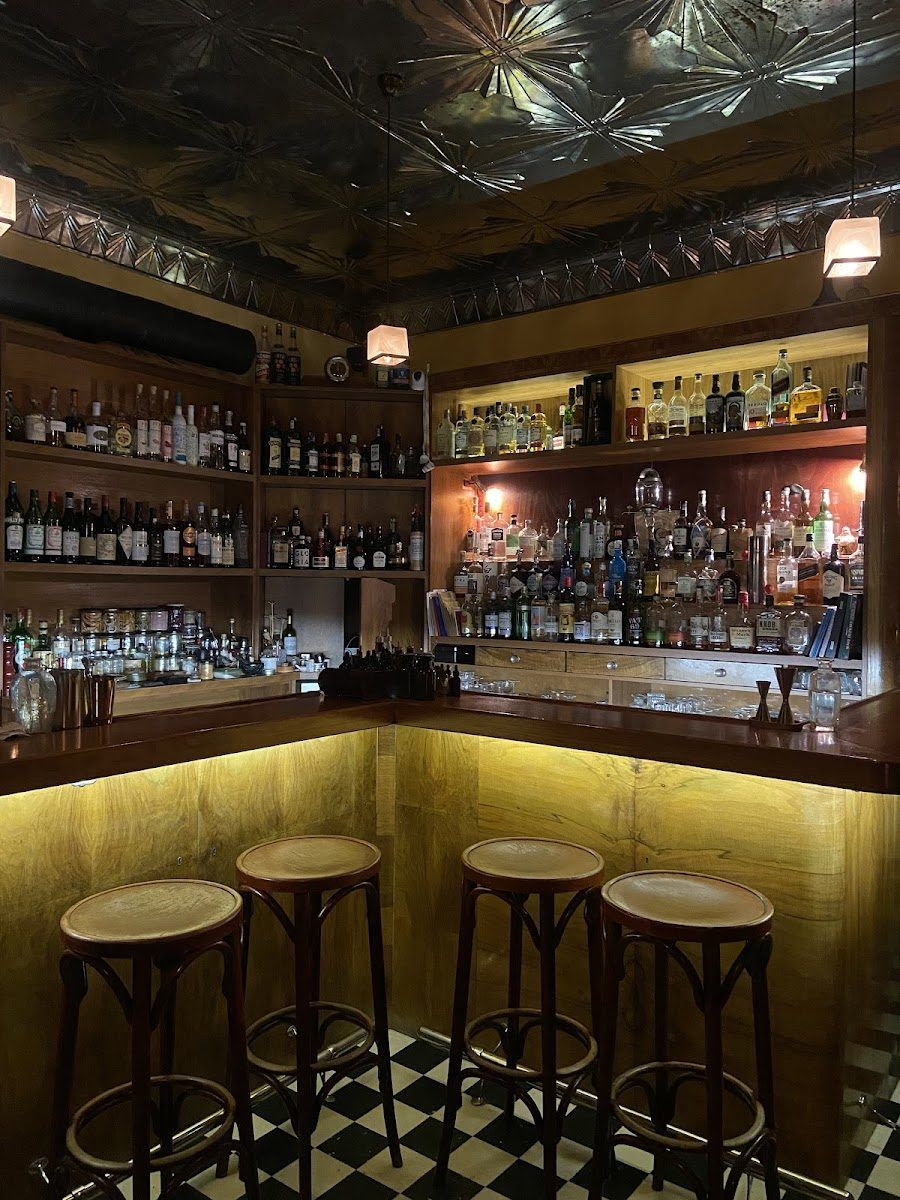 Bonvivant's cocktail at the bar