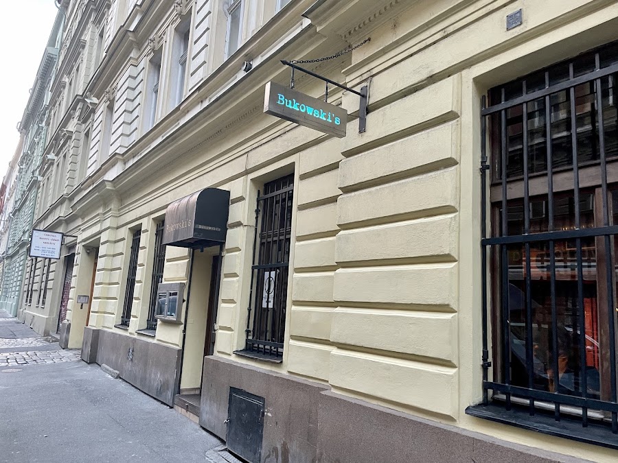 Bukowski's Bar, Prague