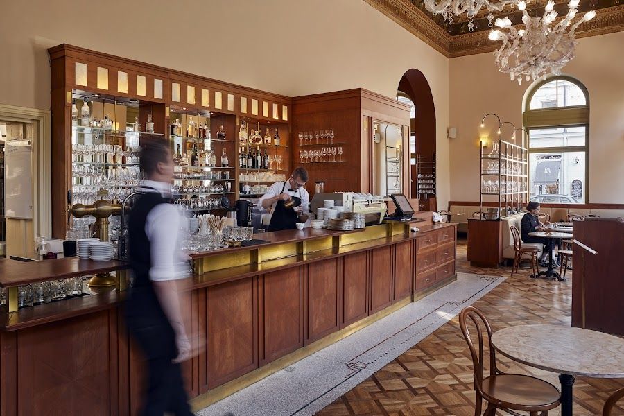Cafe Savoy bar service