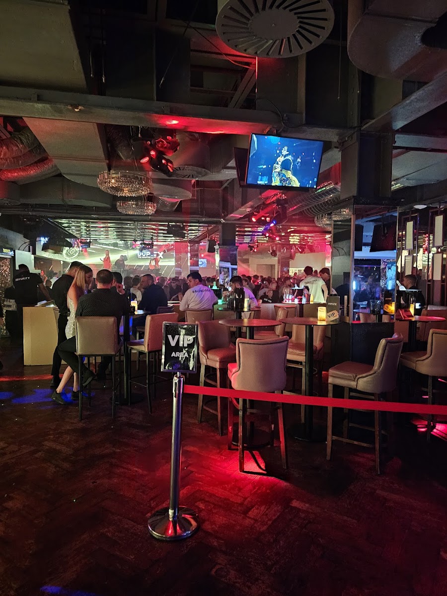 Duplex, Prague