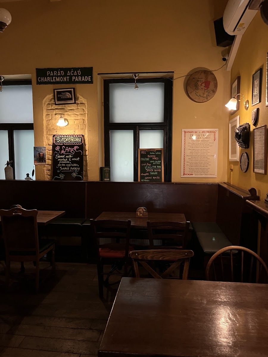 James Joyce Irish Pub Mala Strana atmosphere