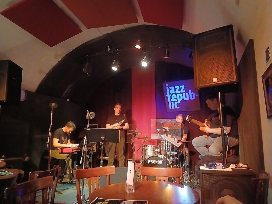 Jazz Republic cocktail at the bar