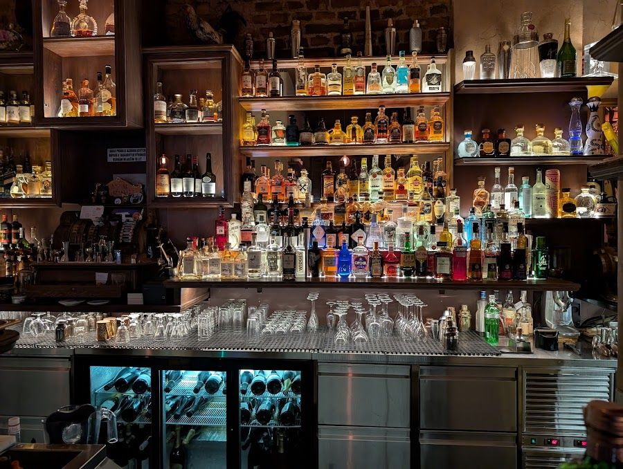L'Fleur cocktail at the bar