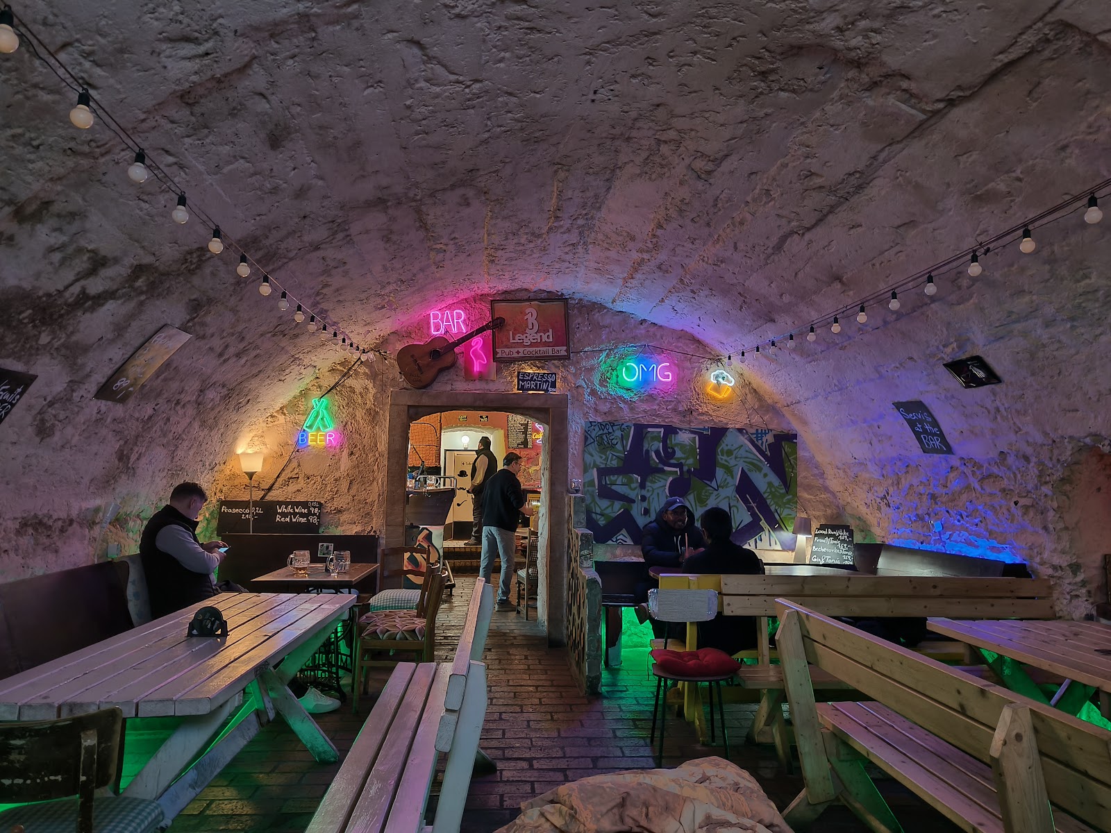 Legends Sports Bar in Týnský dvůr, Old Town Prague