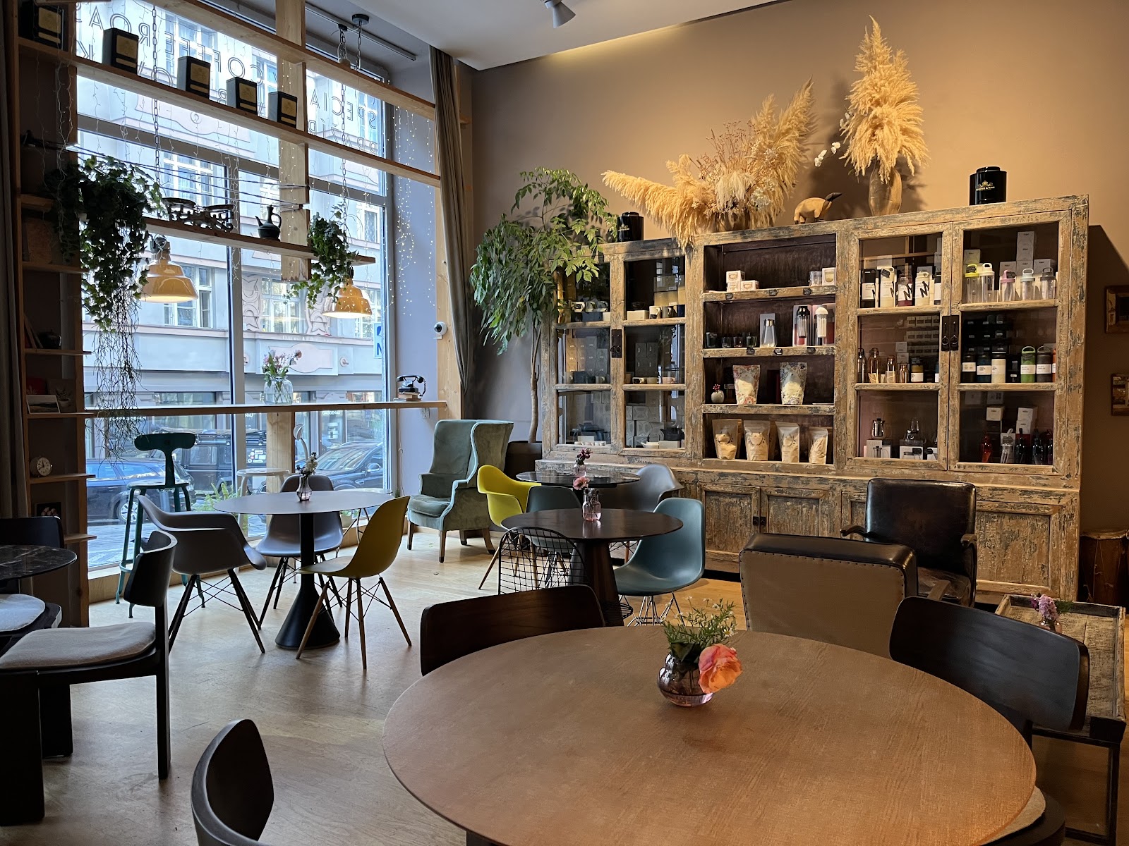 Bright café and bar in a former laundry, Vinohrady Prague