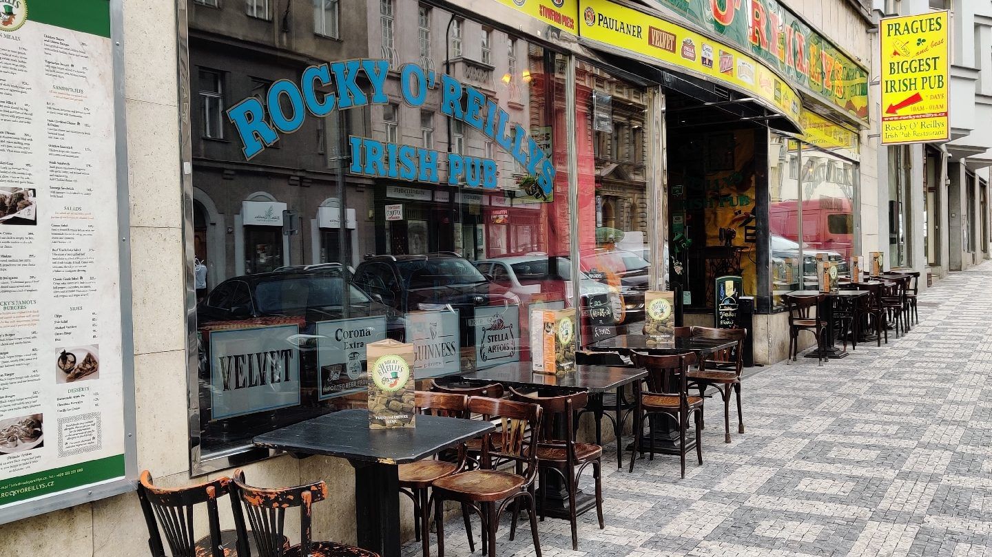 Rocky O'Reilly's Prague bar interior