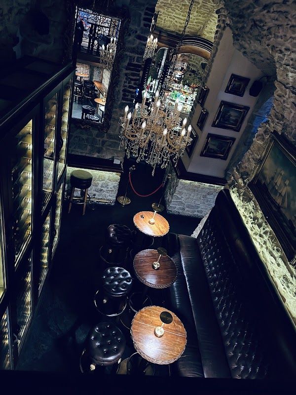 Bugsy's Cocktail Bar Prague
