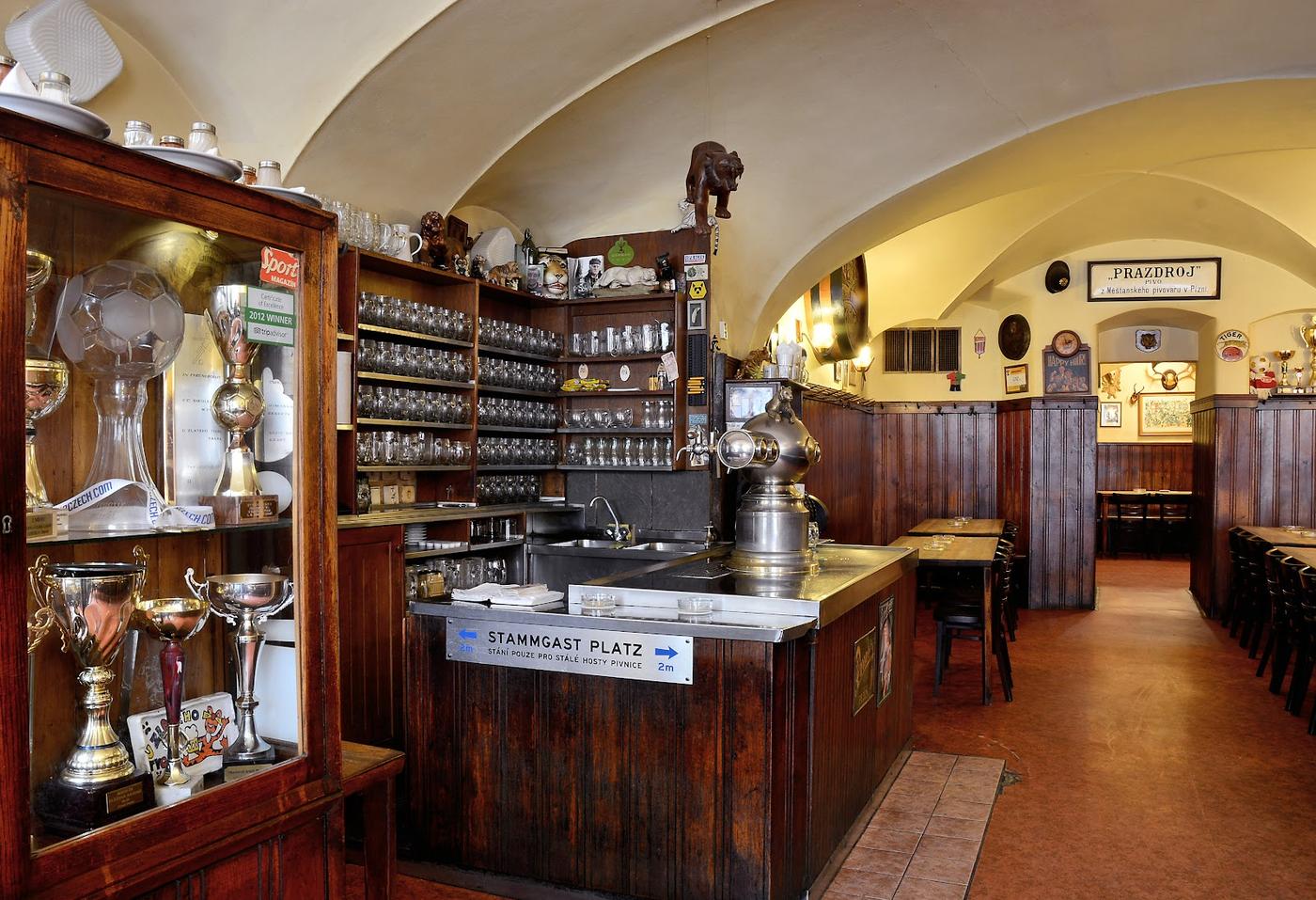 U Zlatého Tygra, Prague