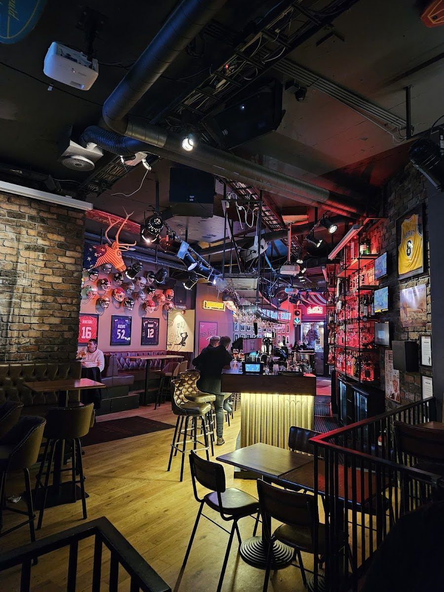 Orson Cocktail Bar City Centre atmosphere