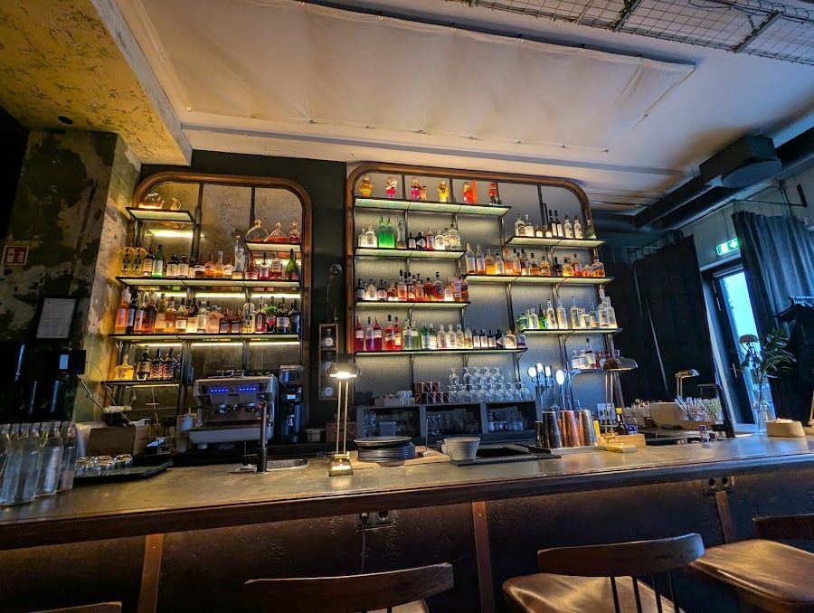 Grilled Cheese Co Bar Reykjavik interior