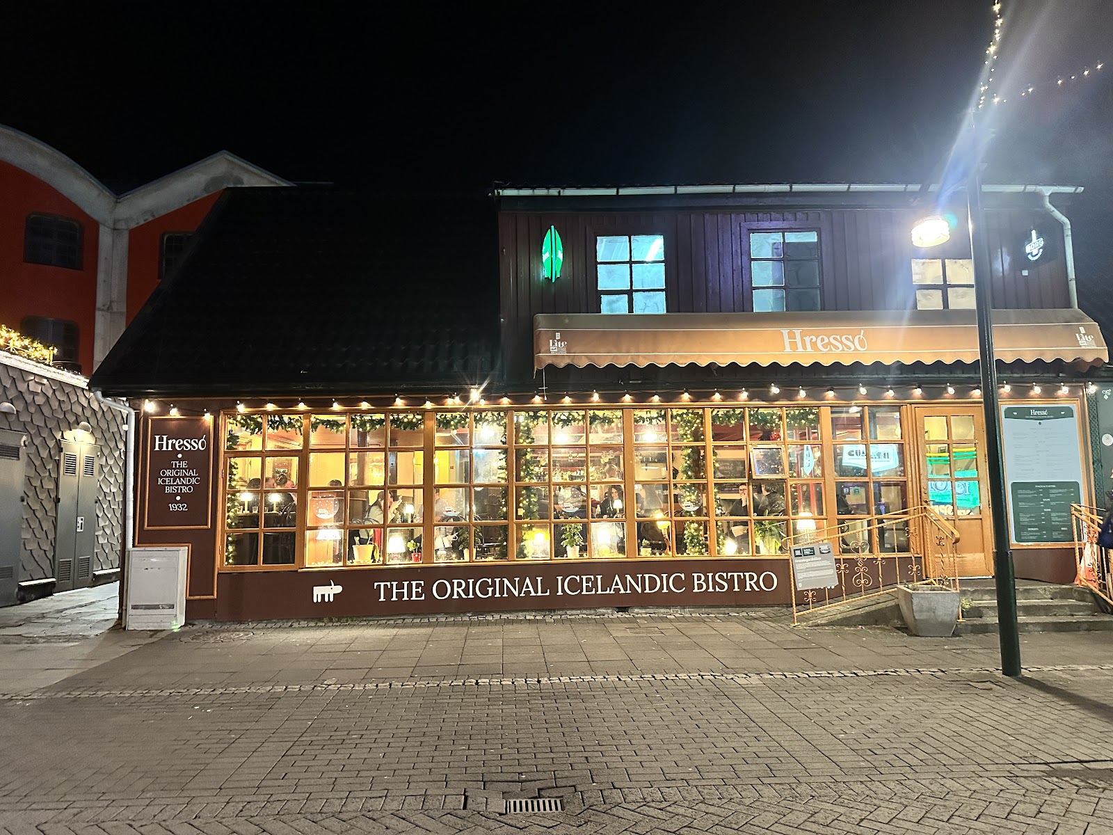 Hressingarskálinn, Reykjavik