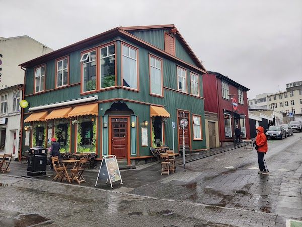 Public House Reykjavik