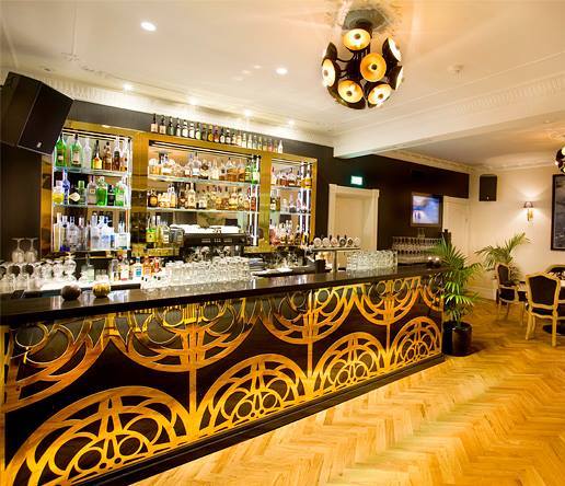 Petersen Suite, Reykjavik