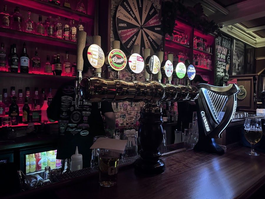 The English Pub cocktail at the bar