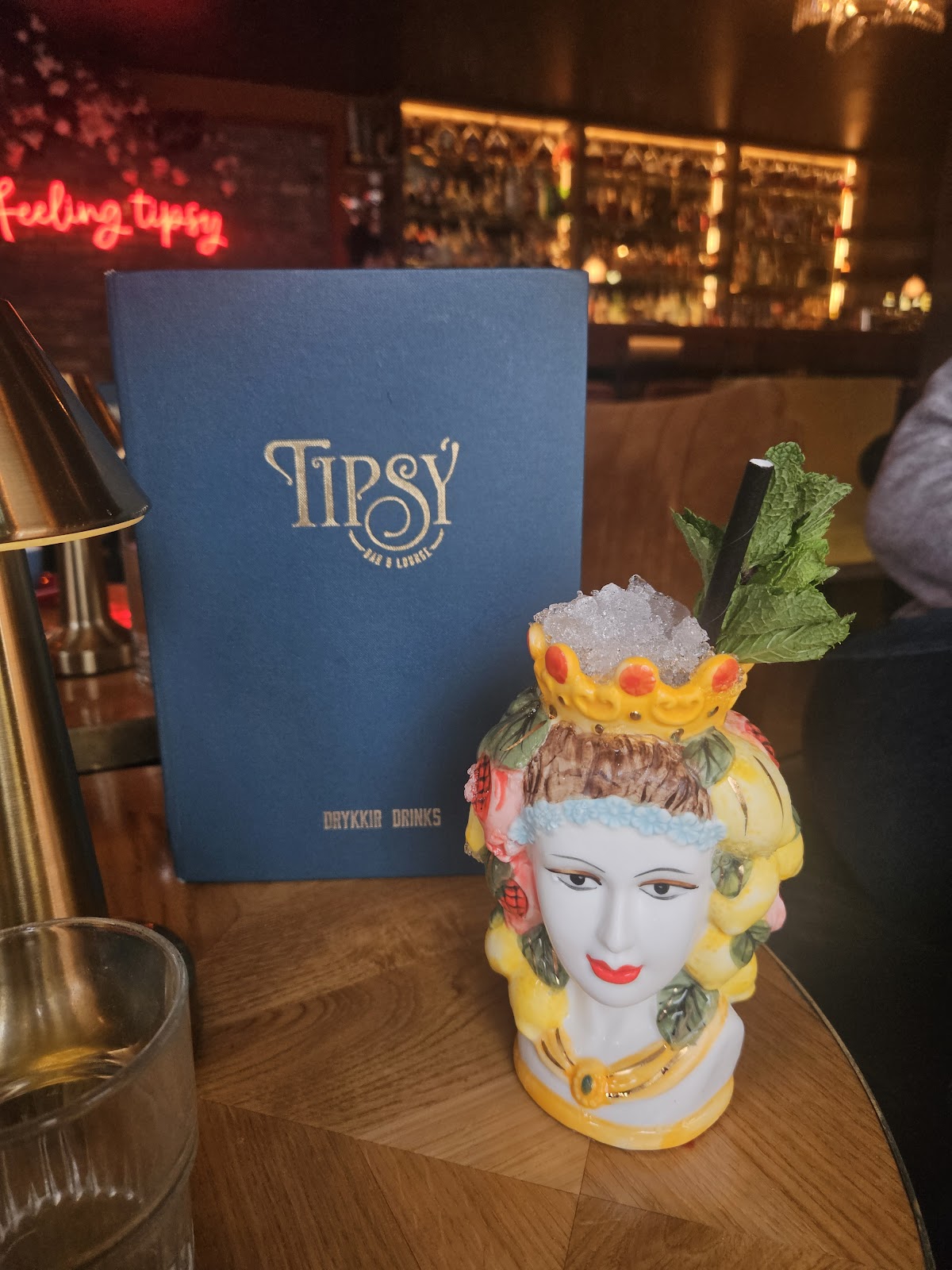 Tipsý, Reykjavik