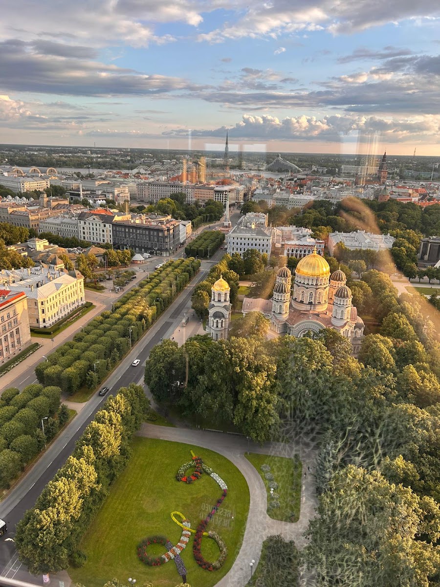 Skyline Bar, Riga