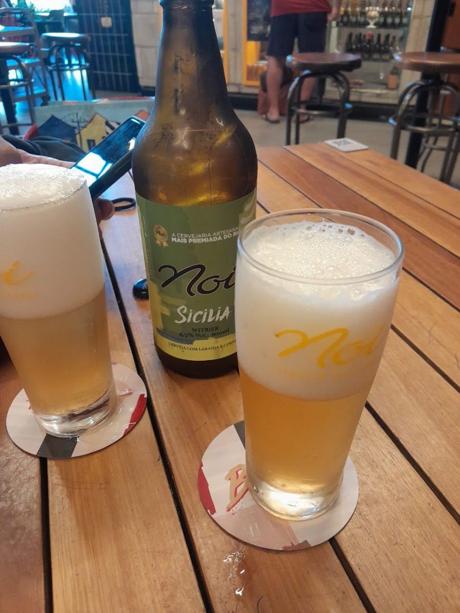Cervejaria Noi cocktail at the bar