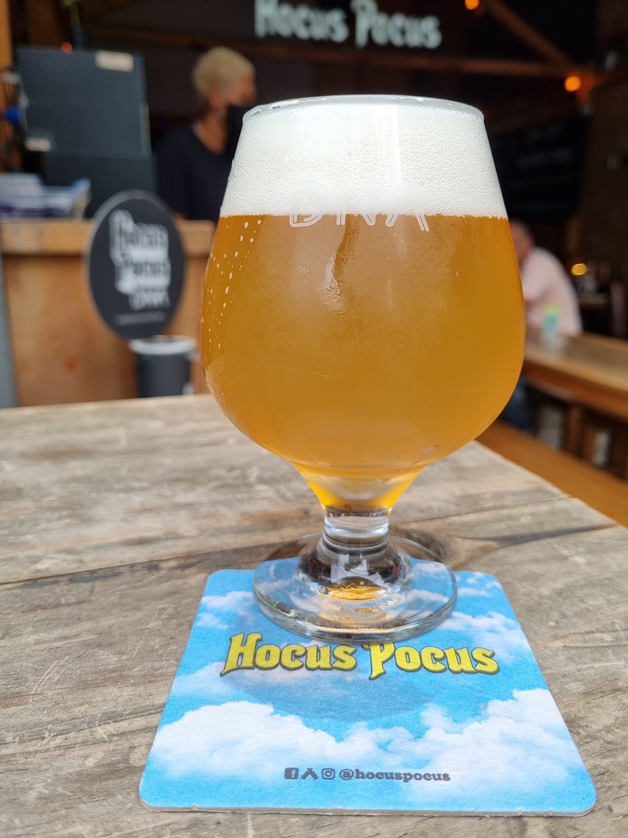 Criatura Craft Beer bar detail