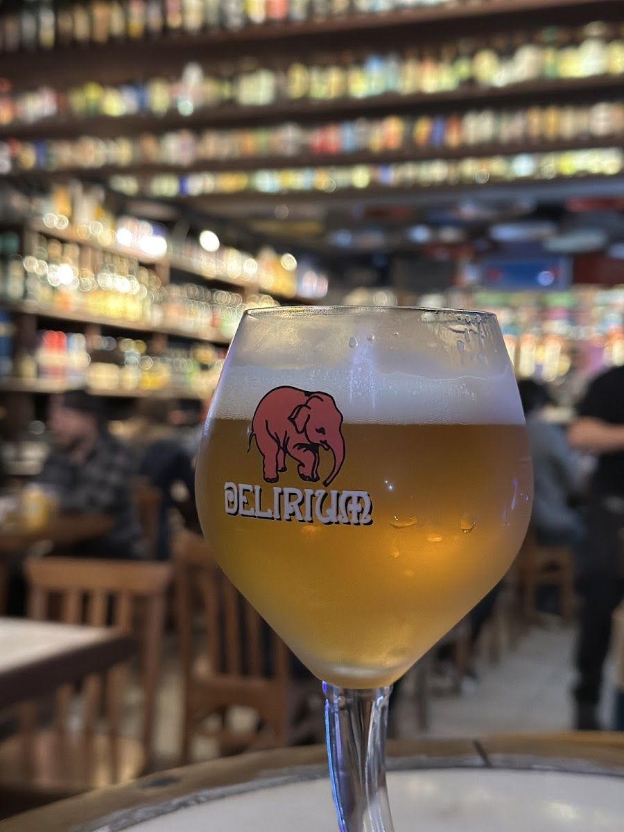Delirium Cafe Rio Leblon atmosphere