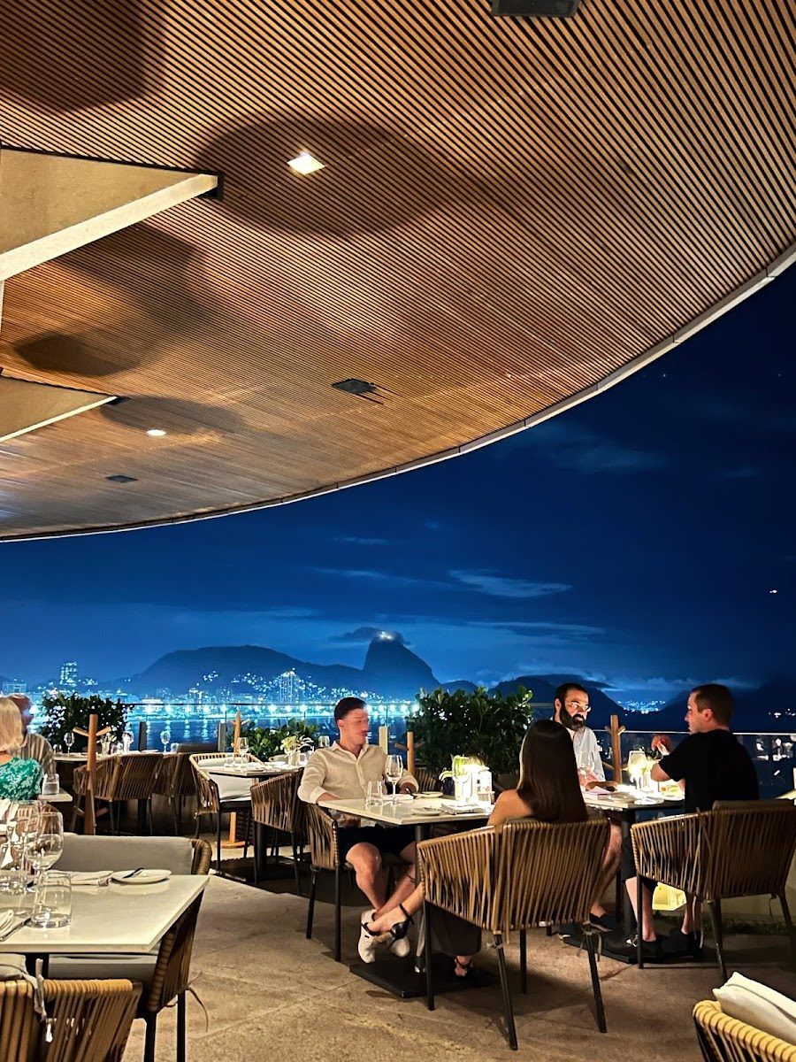 Mar e Mar Bar at Fairmont Rio de Janeiro interior