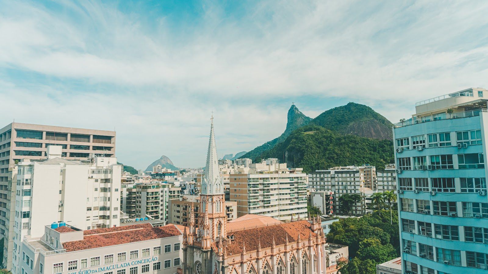 The Roof at Yoo2 Hotel Rio de Janeiro bar interior