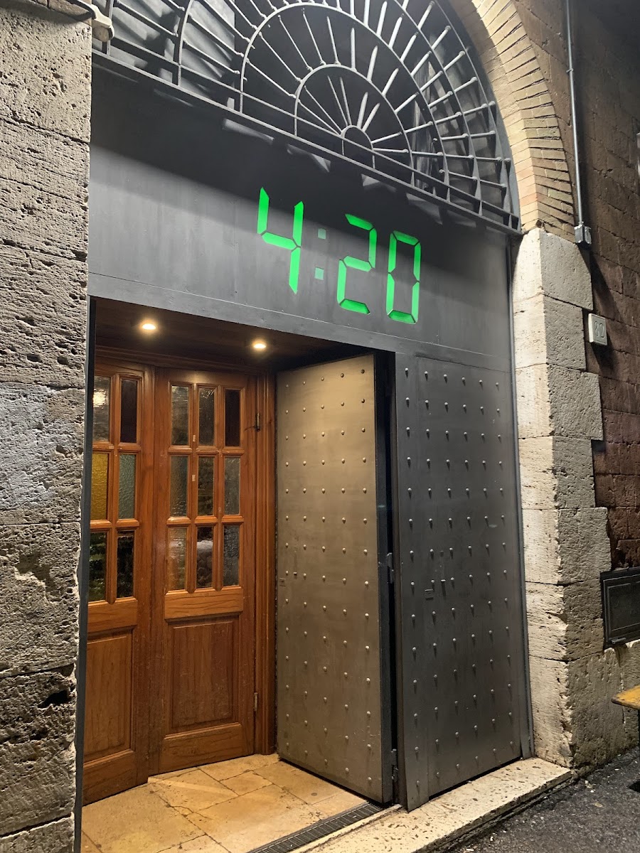 Brasserie 4:20, Rome