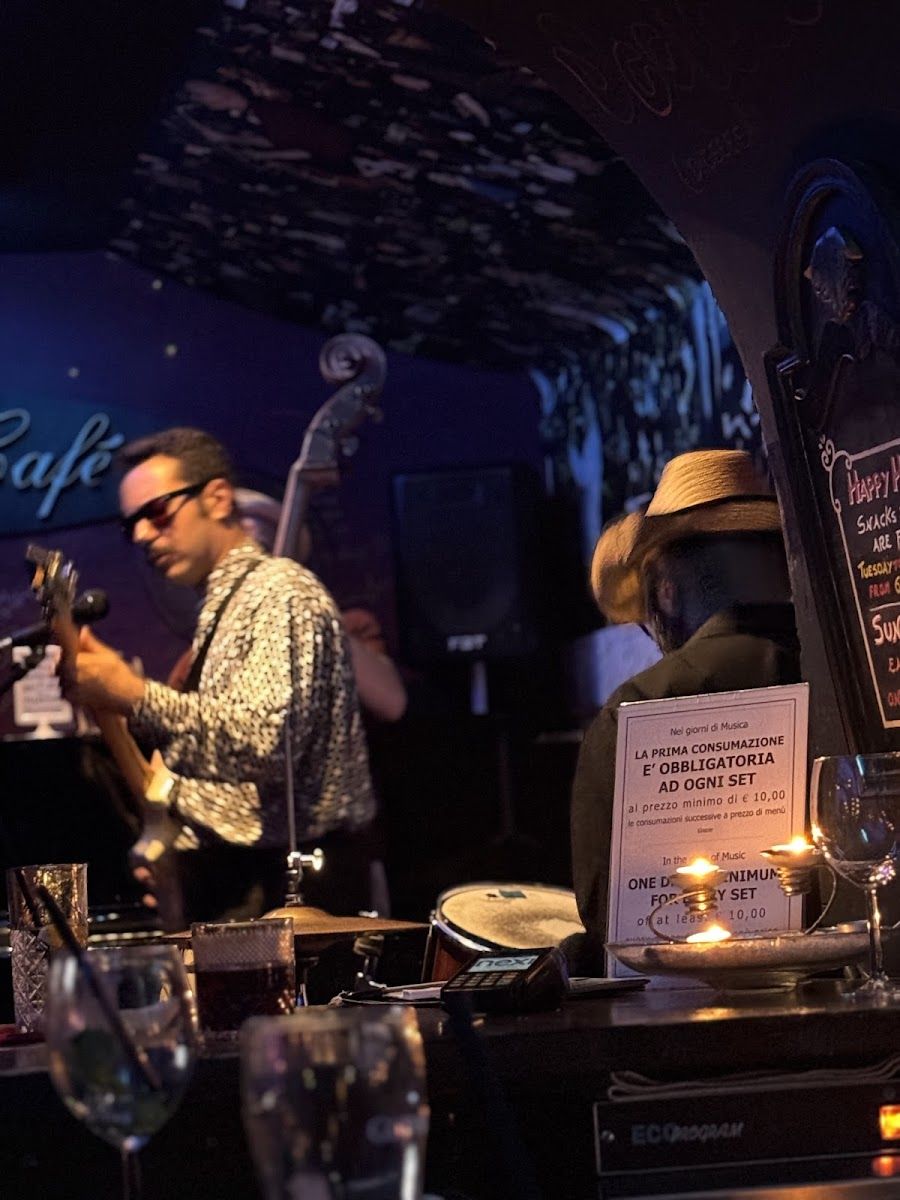 Charity Cafe Jazz Club bar service