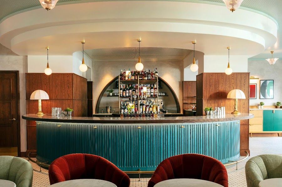 Cielo Rooftop at The Hoxton bar service
