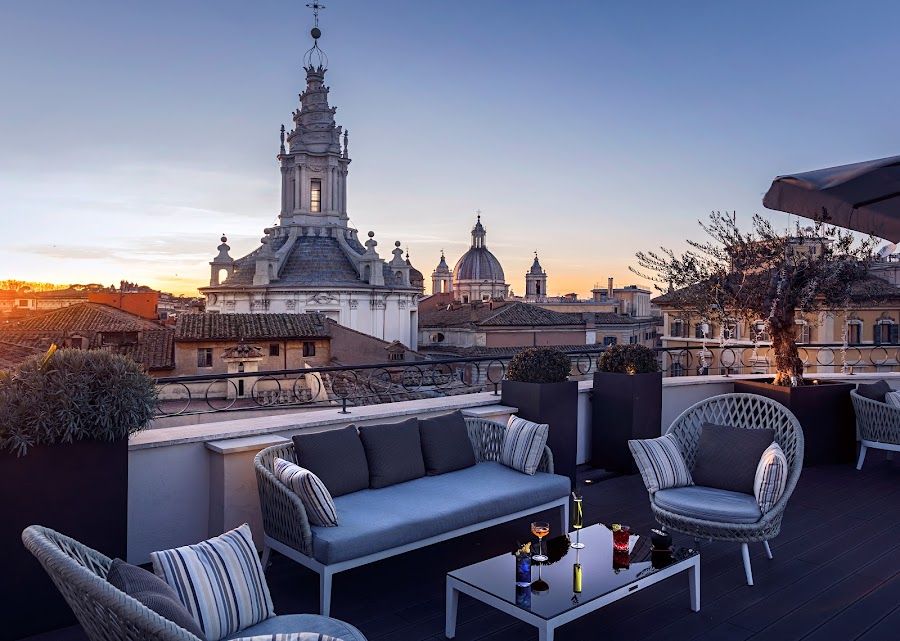 Divinity Terrace at The Pantheon Iconic Centro Storico atmosphere